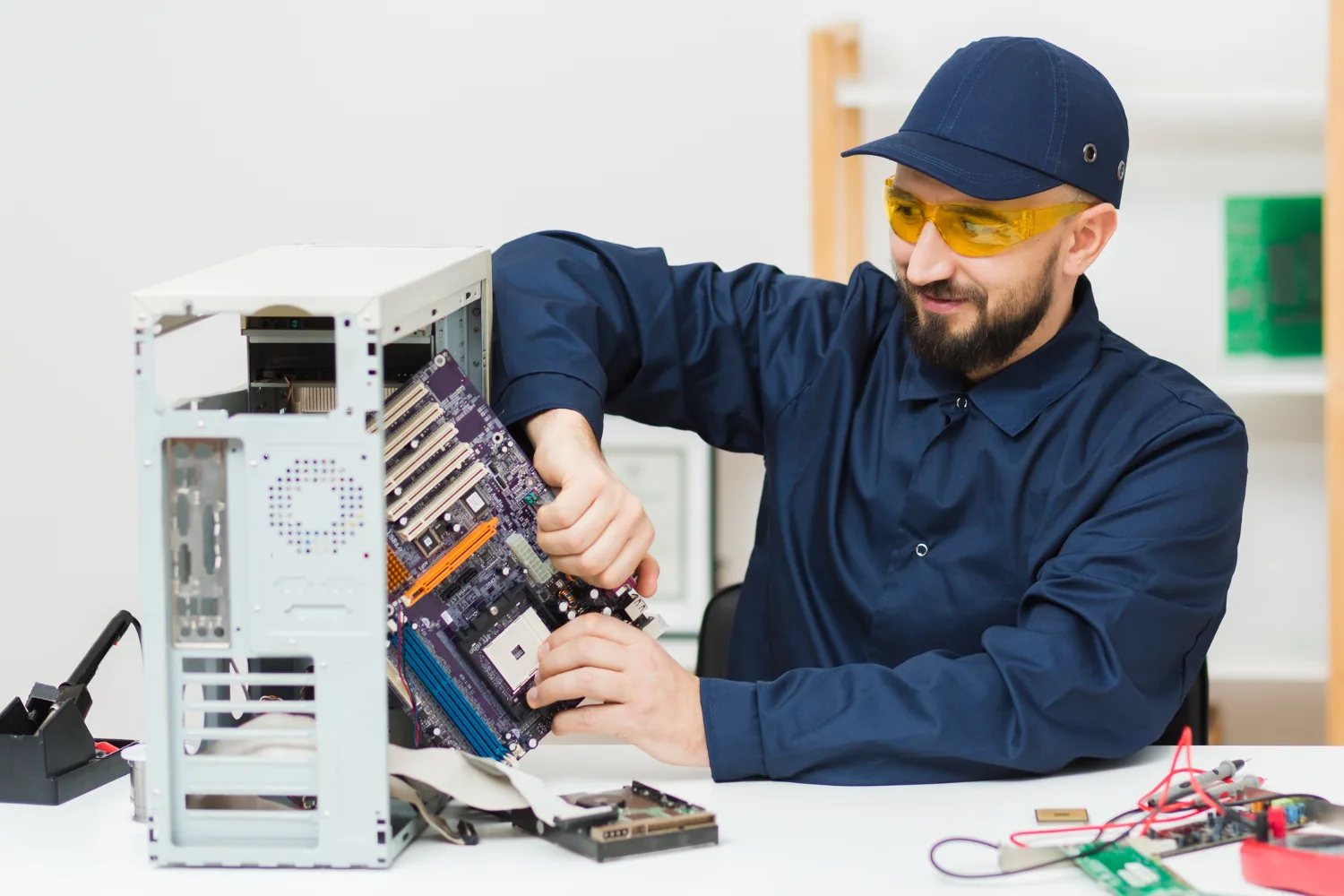 Comprehensive Tablet Repair Services - 雷速tianrui